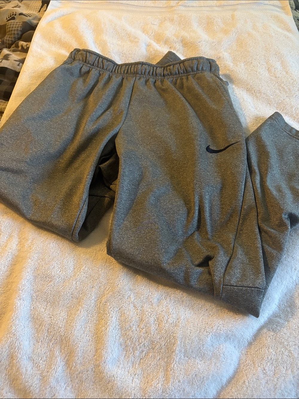 Nike Men’s  Gray Athletic Therma-fit pants  with Black Swoosh